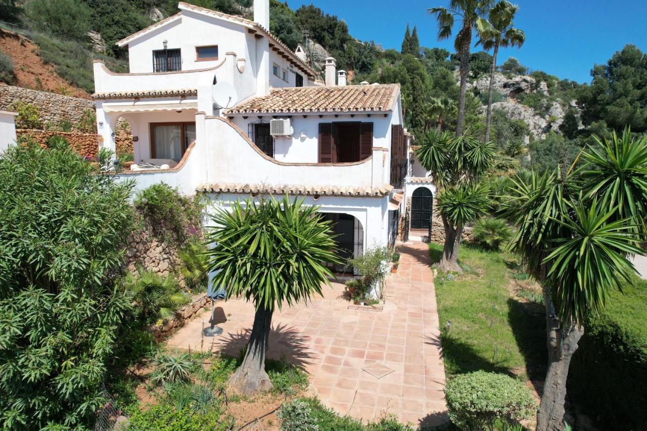 Terraced House In The Mountains With Fantastic View Casa de Férias *